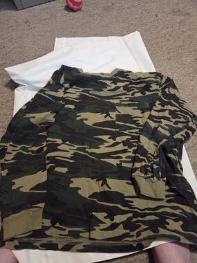 Men's Camouflage Long-Sleeve Shirt - Olive/Black